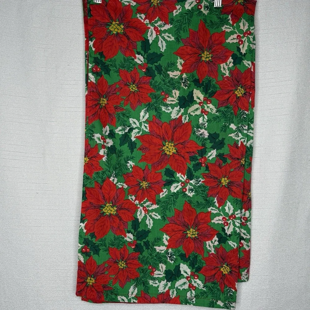 Vintage Handmade Poinsettia Christmas Tablecloth 52